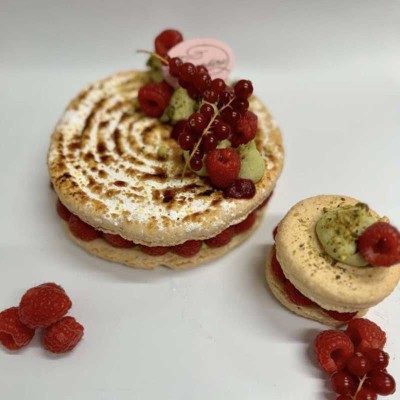 Macaronade Antillaise by Amandine Patisserie